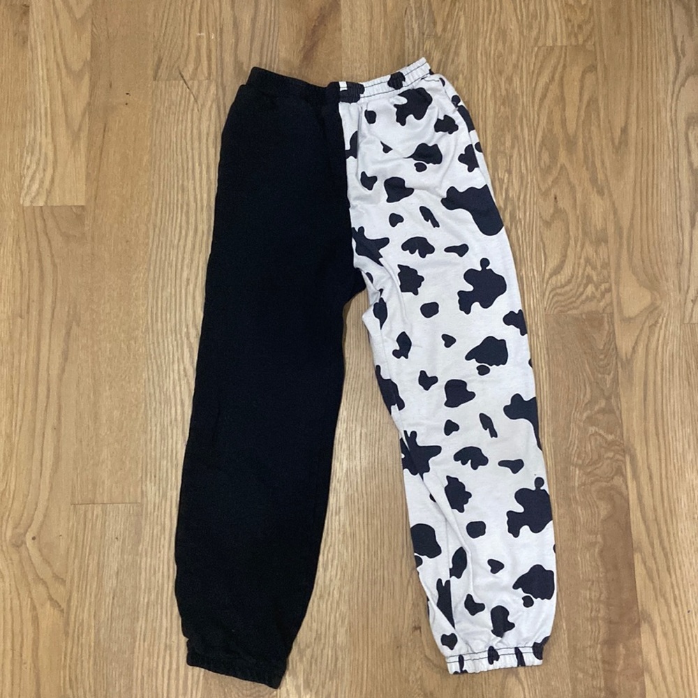Shein 9Y, Cow print pants